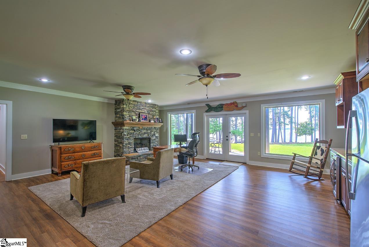 514 Broyles Point Road Townville, SC 29689 - Photo 17 of 30 Gallery Image 17