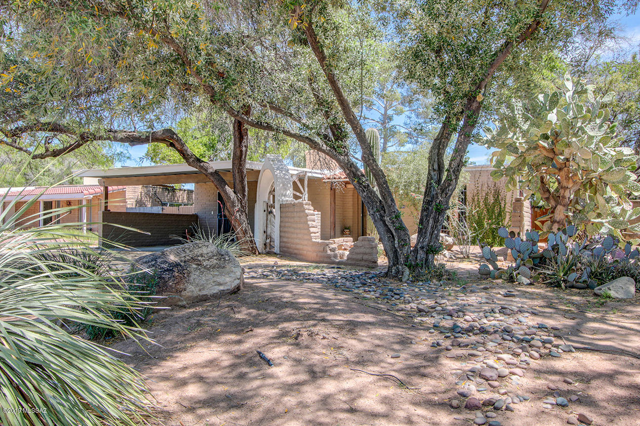 2850 North Ralph Avenue Tucson, AZ 85712 - Photo 1 of 28 Gallery Image 1