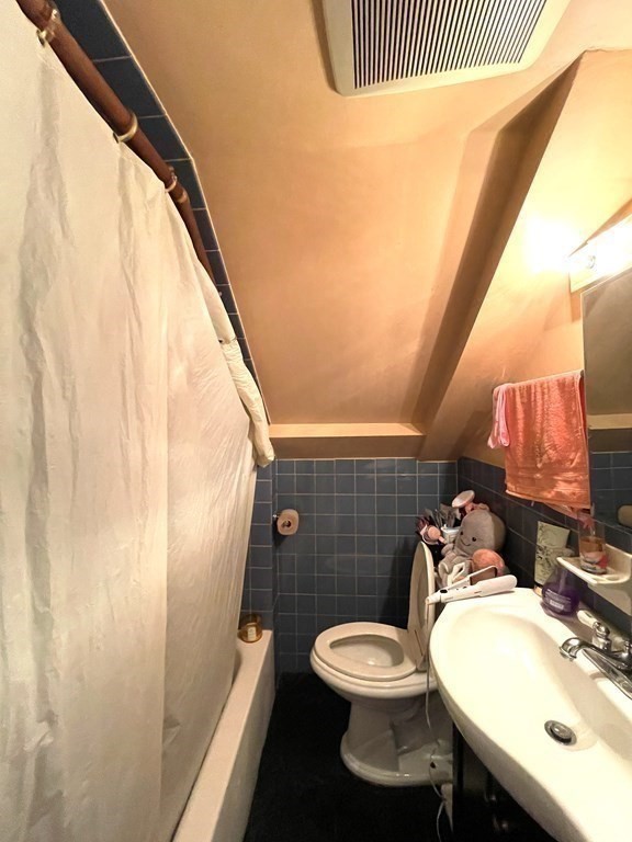 27 Oval Road Quincy, MA 02170 - Photo 15 of 25 Gallery Image 15