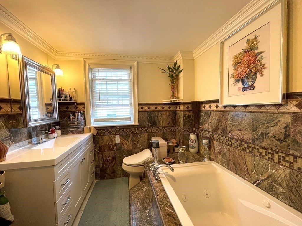 27 Oval Road Quincy, MA 02170 - Photo 18 of 25 Gallery Image 18