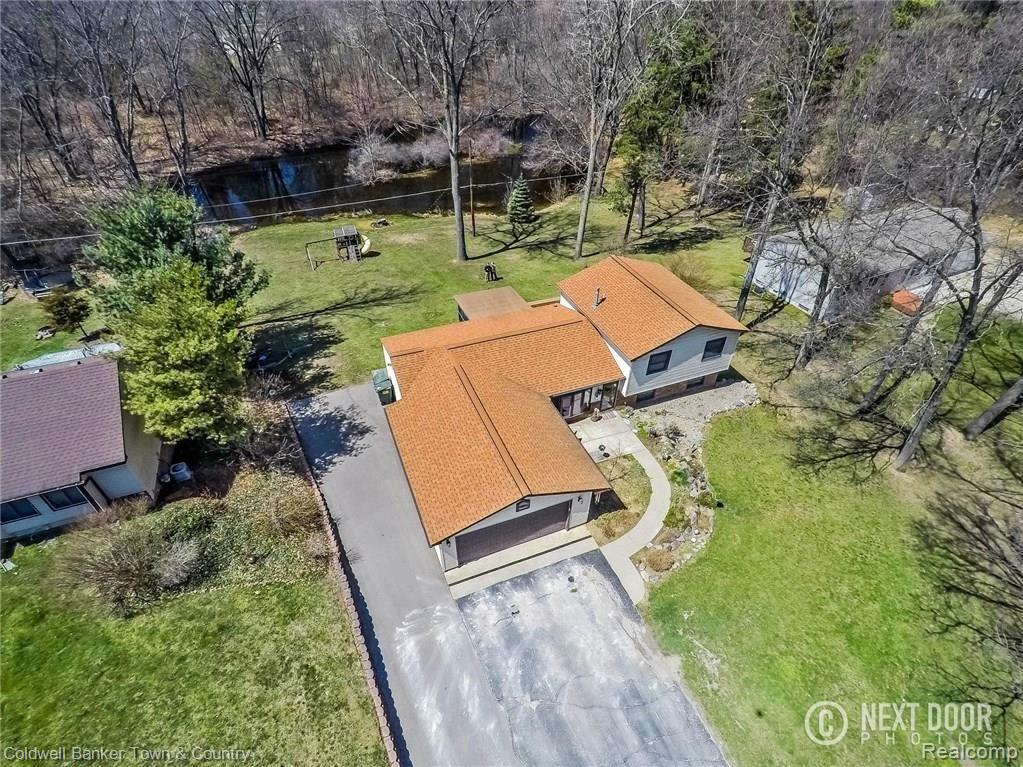 8582 Bishop Road Brighton, MI 48116 - Photo 13 of 13 Welcome Home!