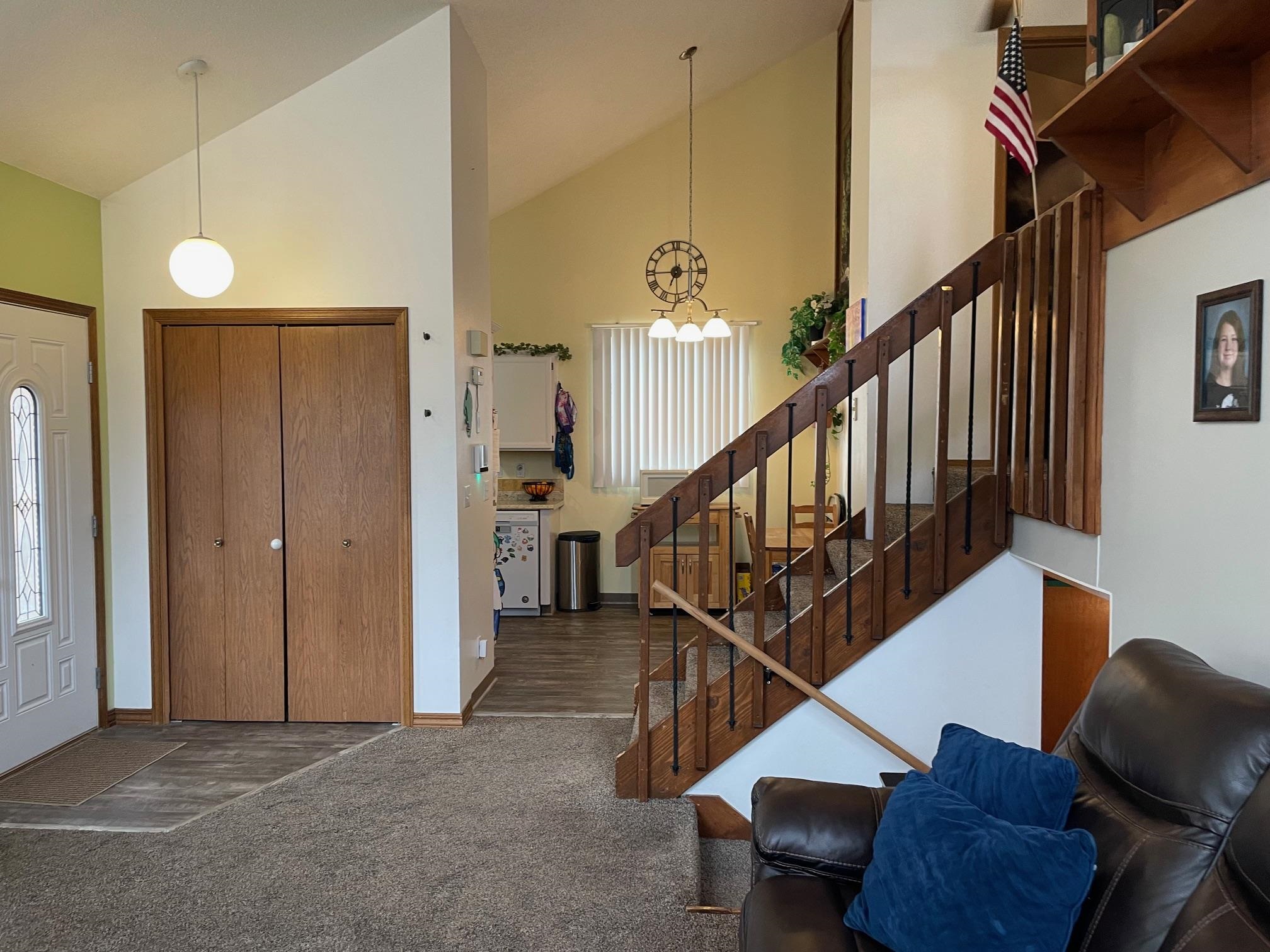 700 Shoshone Avenue, Unit 1 Green River, WY 82935 - Photo 5 of 36