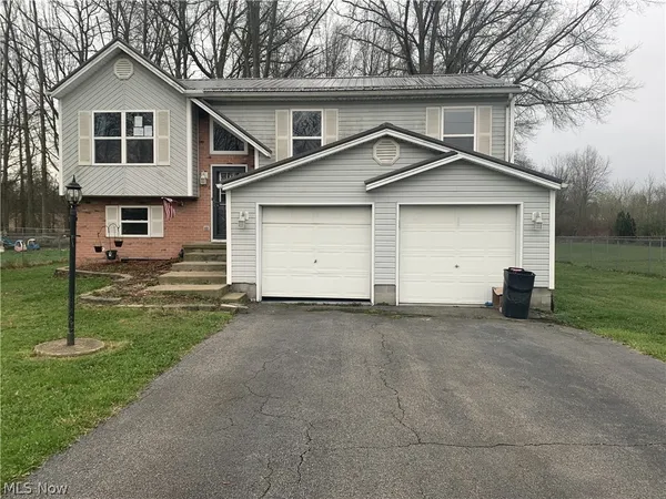 $200,000 | 238 Raymond Avenue Northwest, Warren, OH 44483