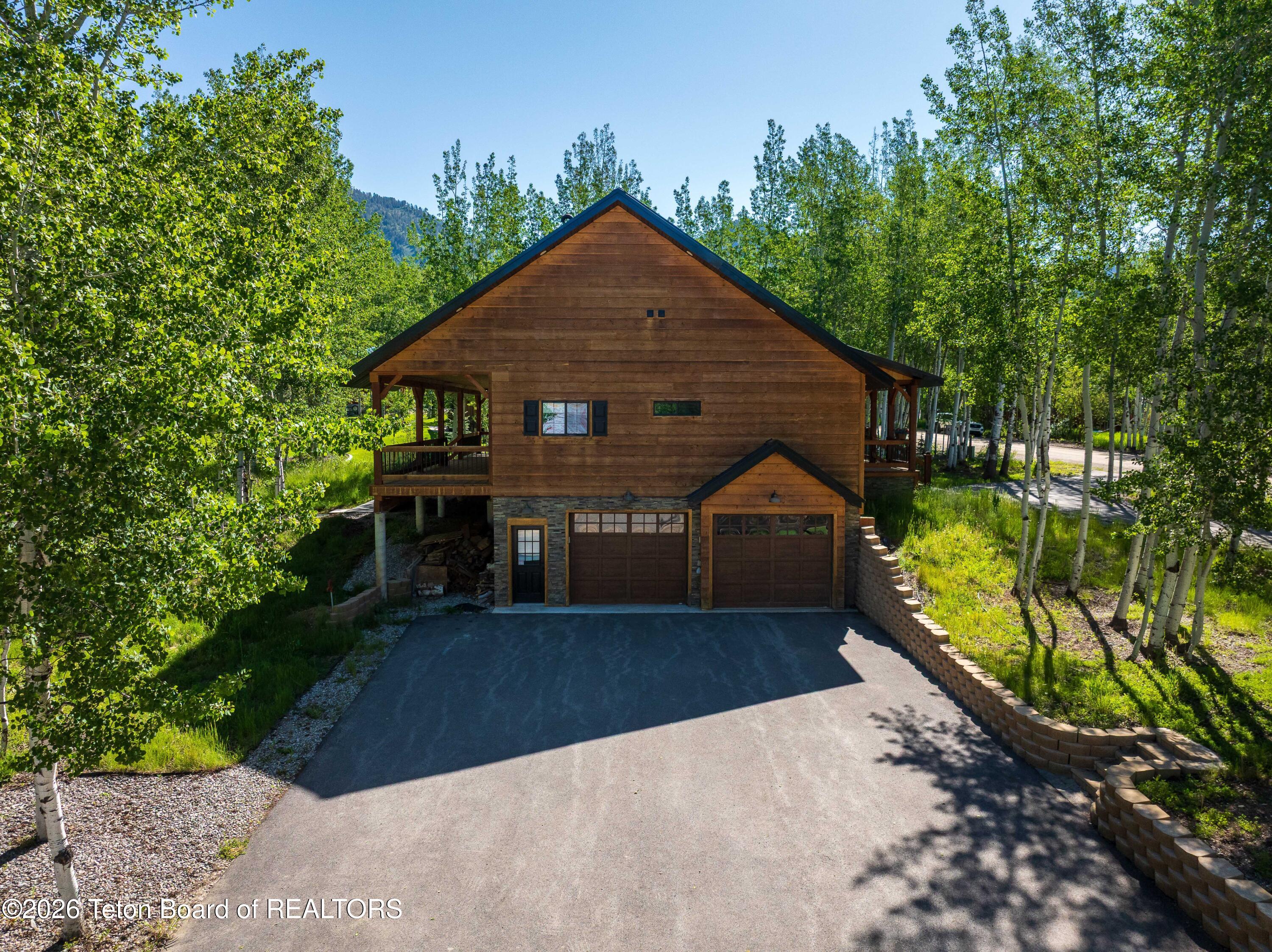 98 Sugar Loaf Drive Star Valley Ranch, WY 83127 - Photo 7 of 59 98 Sugarloaf Dr_0274_D