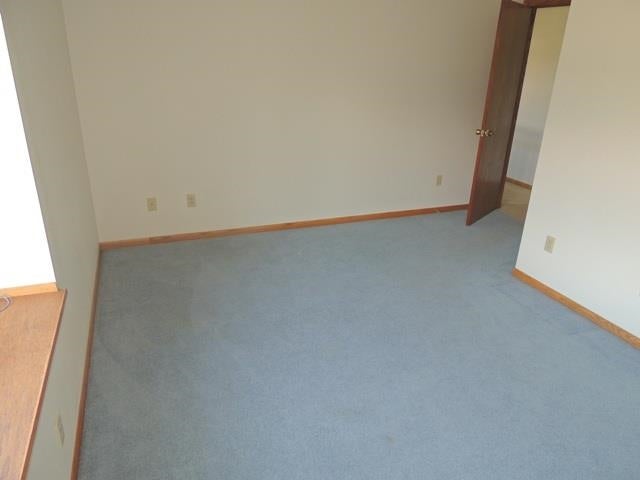 2008 Holiday Road Coralville, IA 52241 - Photo 14 of 25 Gallery Image 14