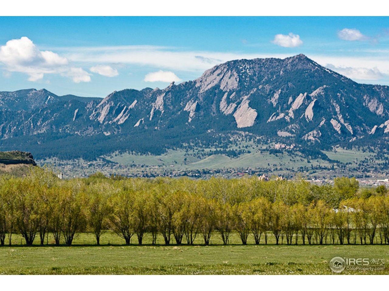 6686 Jay Road Boulder, CO 80301 - Photo 4 of 18 a view of an outdoor space and mountain view