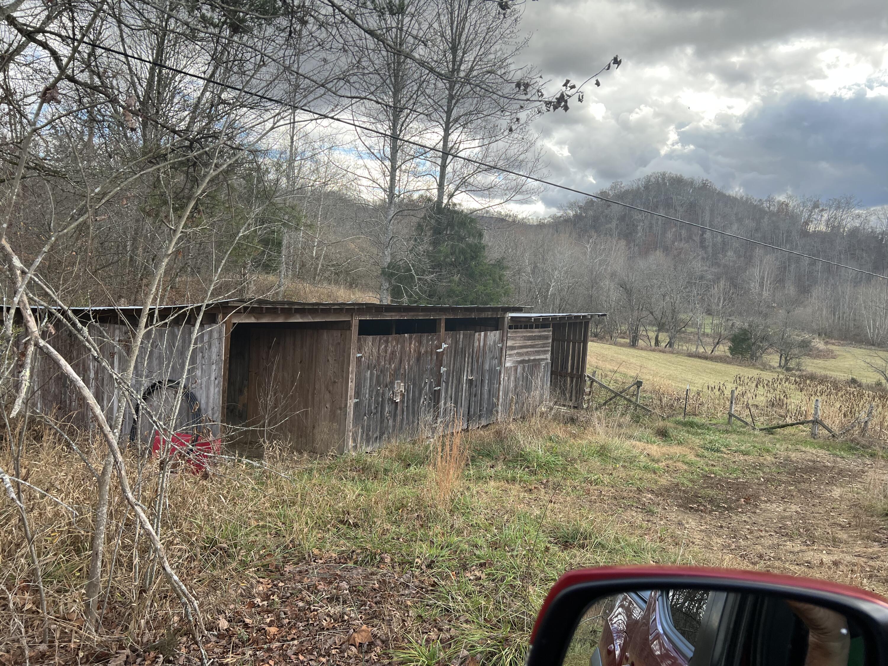 810 Bunker Road Duffield, VA 24244 - Photo 3 of 7 8C59DCBF-743E-4C43-B204-DFDDB540DB4F