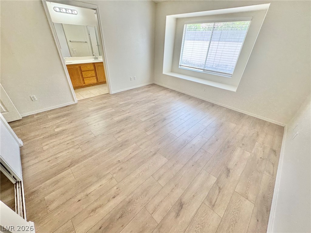 8133 West Rochelle Avenue Las Vegas, NV 89147 - Photo 5 of 25