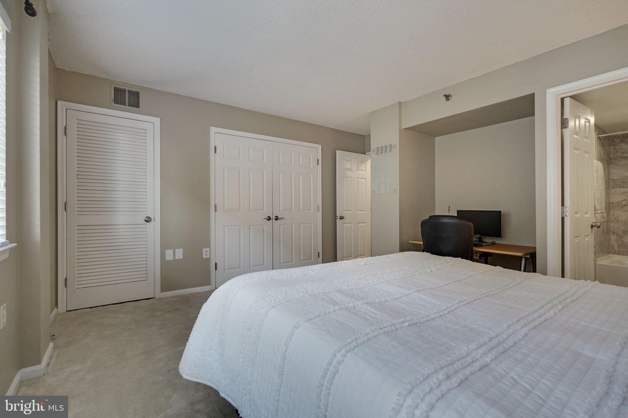 1301 North Courthouse Road, Unit 811 Arlington, VA 22201 - Photo 15 of 25