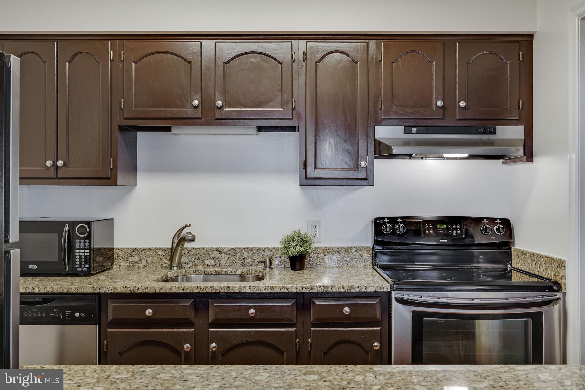 1301 North Courthouse Road, Unit 811 Arlington, VA 22201 - Photo 6 of 25