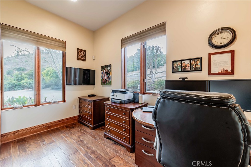 26525 Carancho Road Temecula, CA 92590 - Photo 22 of 64