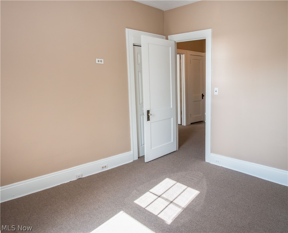 2447 Lee Road Cleveland, OH 44118 - Photo 13 of 16