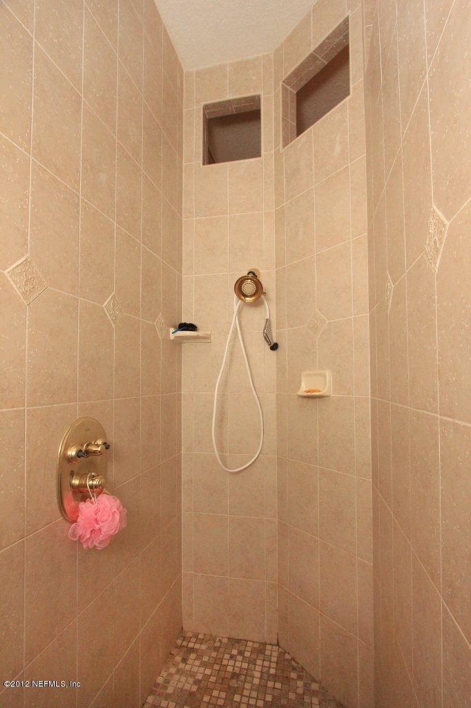 139 Parker Road Crescent City, FL 32112 - Photo 26 of 59 Master bath shower