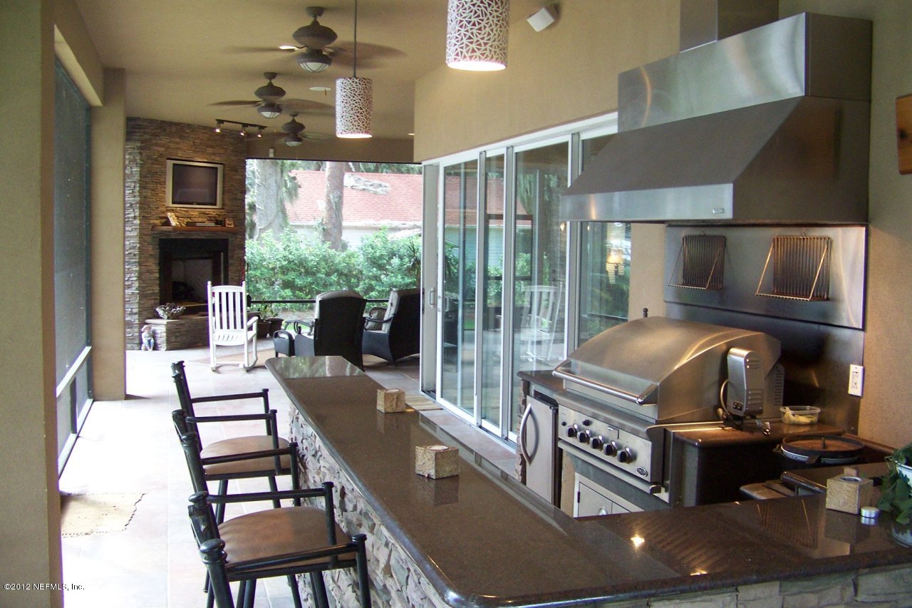 139 Parker Road Crescent City, FL 32112 - Photo 33 of 59 Back Lanai