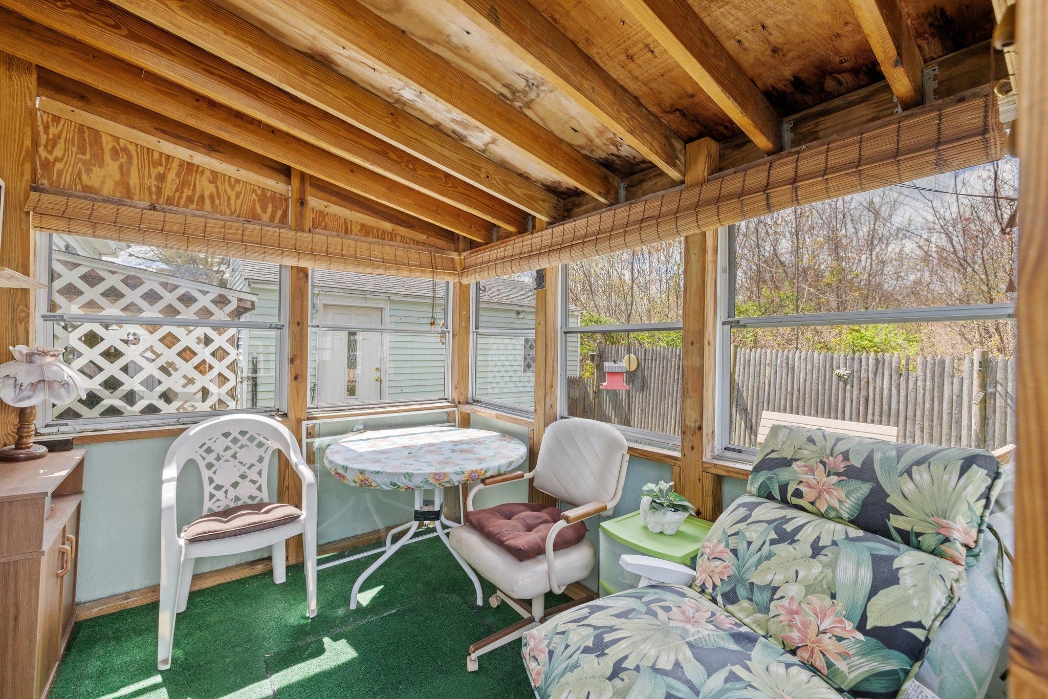 21 Gordon Street Manchester, NH 03109 - Photo 6 of 28 Gallery Image 6