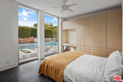 $24,950 | 3660 Inglewood Boulevard, Los Angeles, CA 90066