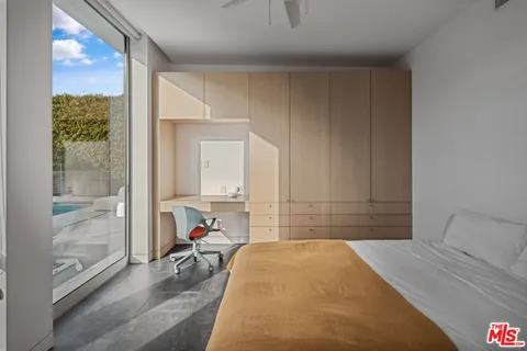 $24,950 | 3660 Inglewood Boulevard, Los Angeles, CA 90066