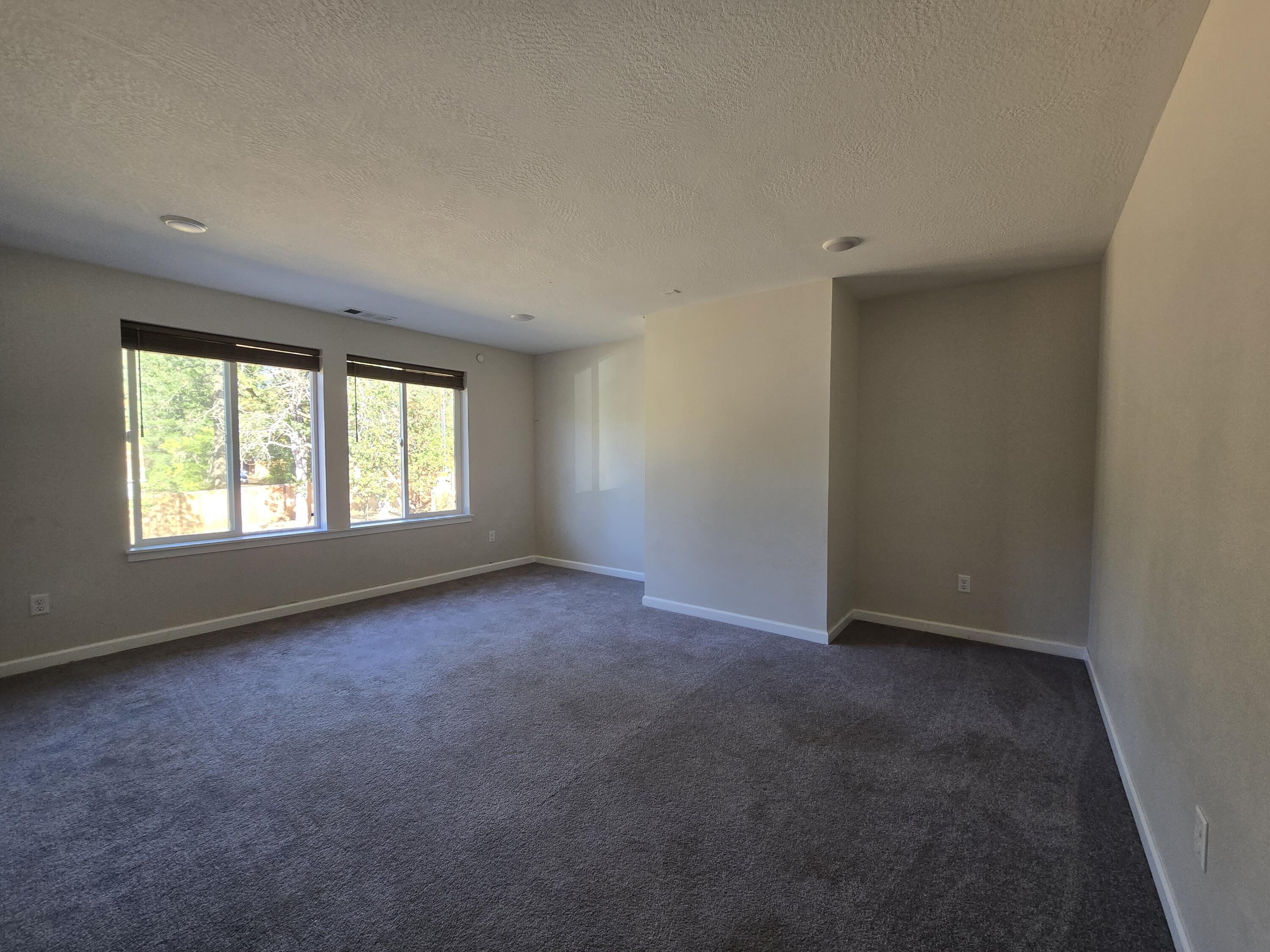 588 Upper Applegate Road Jacksonville, OR 97530 - Photo 37 of 53 Upstairs great room