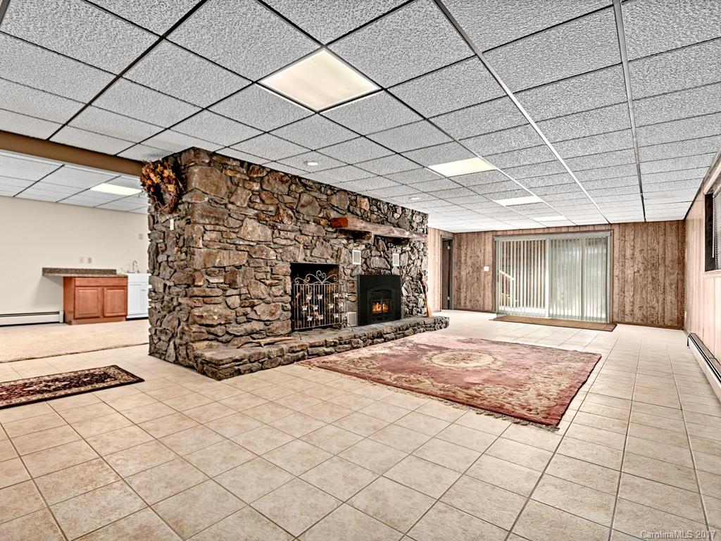 28 East Wonder Road Leicester, NC 28748 - Photo 19 of 24 Gallery Image 19