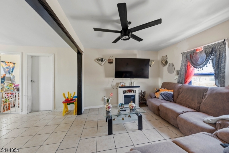 812 George Street Plainfield, NJ 07062 - Photo 10 of 25