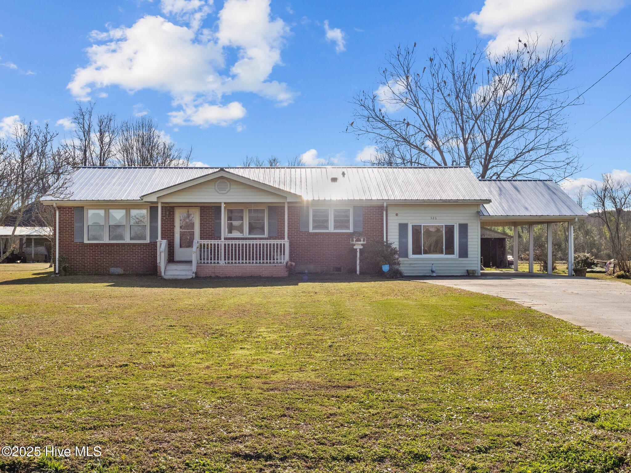 326 Ludie Brown Road Chinquapin, NC 28521 - Photo 1 of 60 1-web-or-mls-01