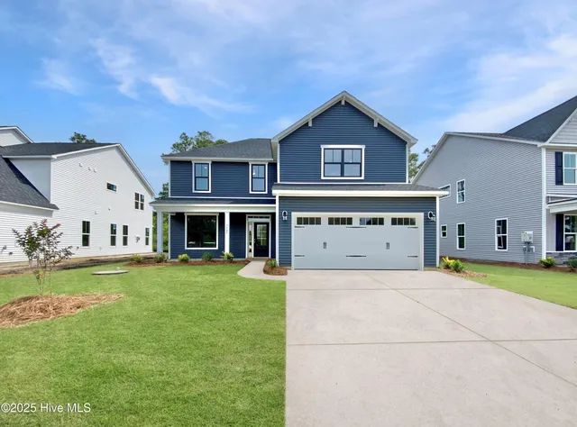 $450,000 | 229 South Bandwheel Way, Hampstead, NC 28443