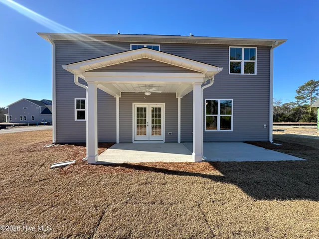 $449,500 | 229 South Bandwheel Way, Hampstead, NC 28443