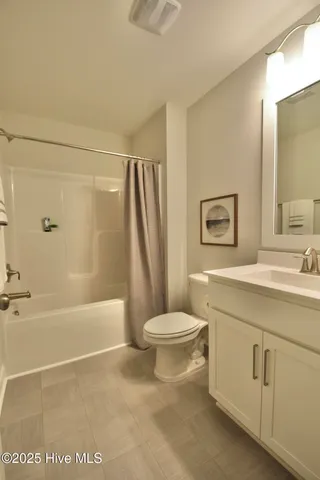 $449,500 | 229 South Bandwheel Way, Hampstead, NC 28443