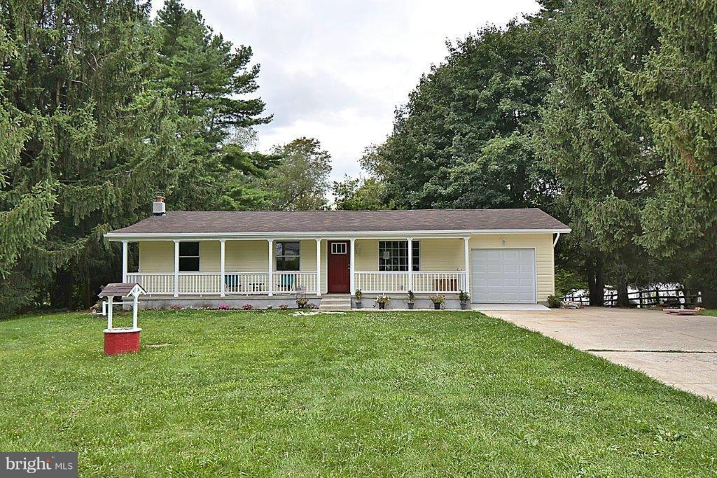 2732 Bird View Road Westminster, MD 21157 - Photo 1 of 23 Exterior (Front)