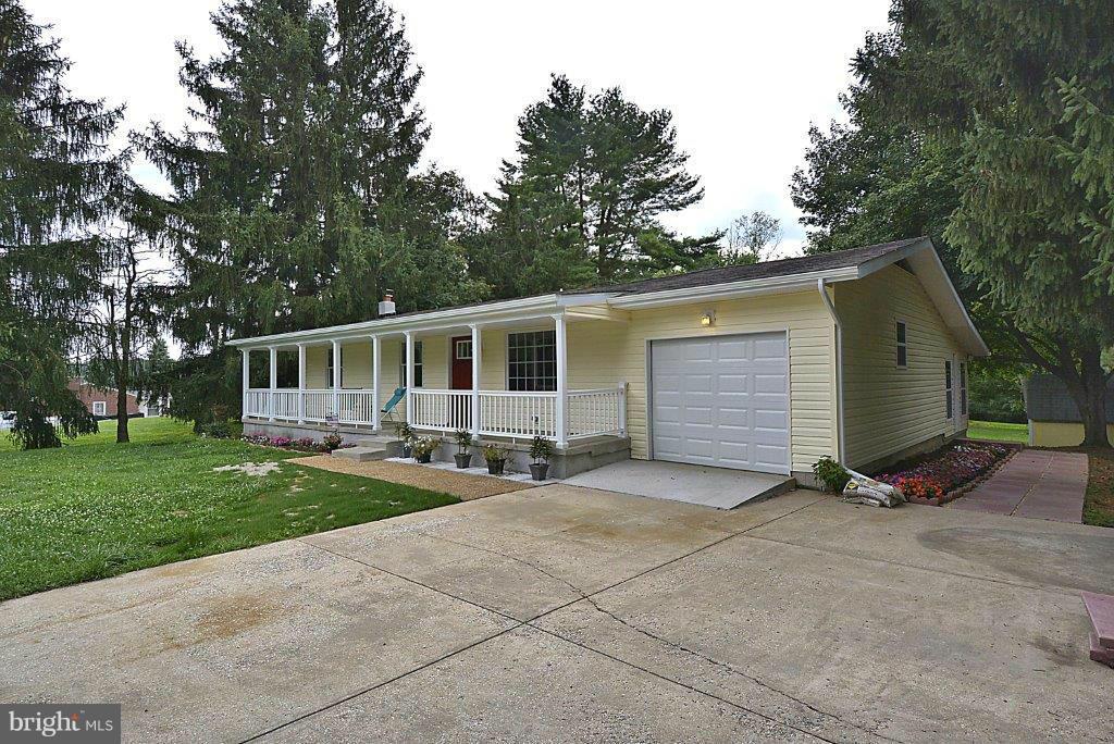 2732 Bird View Road Westminster, MD 21157 - Photo 2 of 23 Exterior (General)