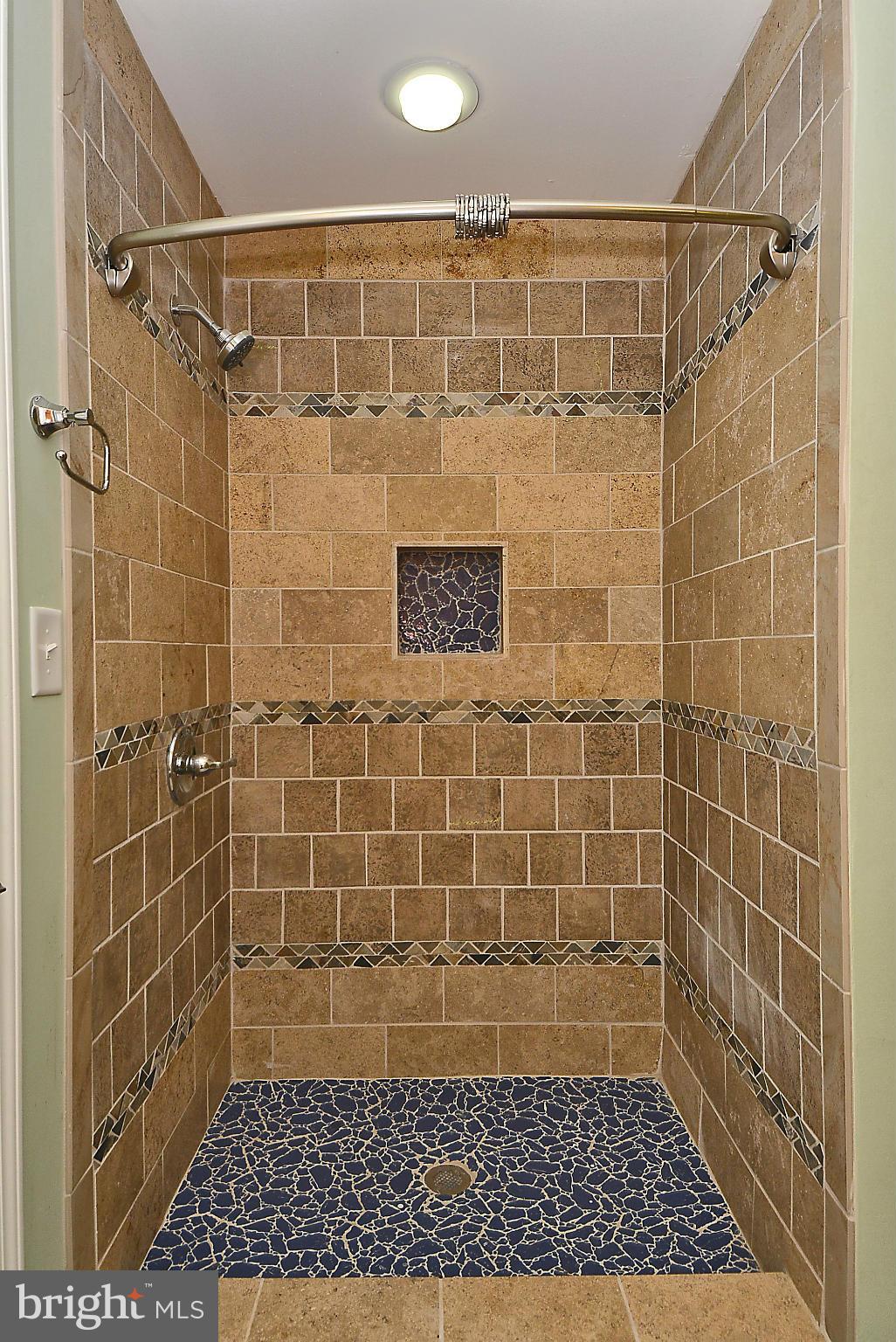 2732 Bird View Road Westminster, MD 21157 - Photo 15 of 23 Bath