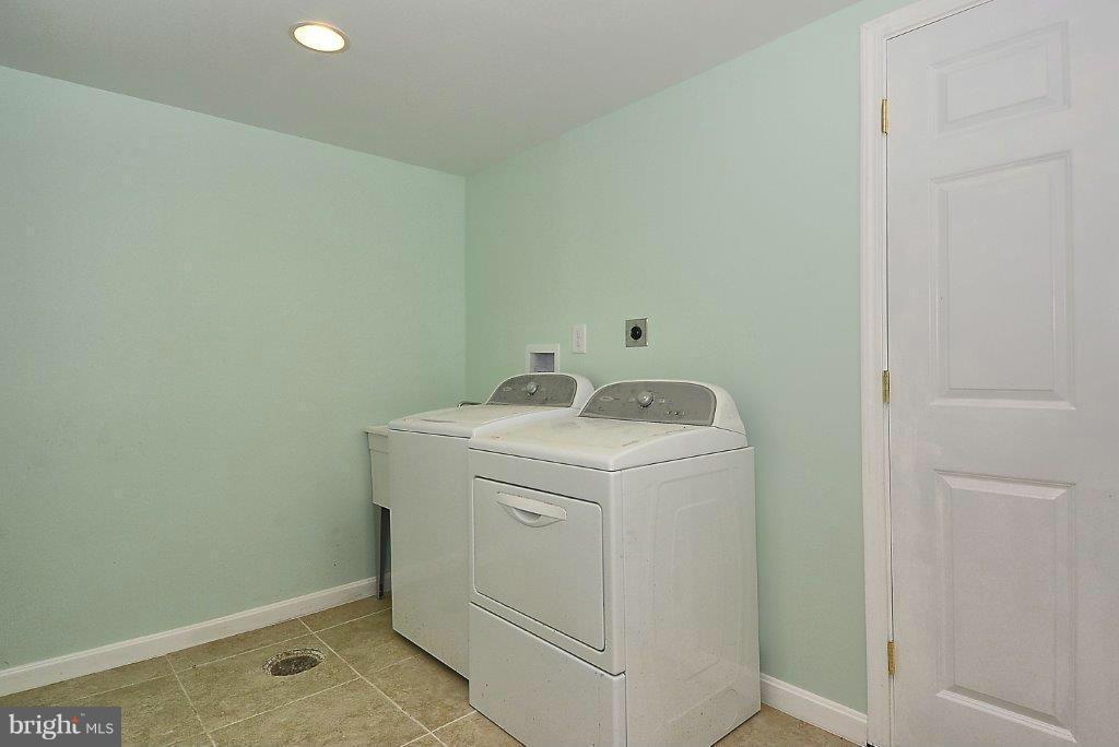 2732 Bird View Road Westminster, MD 21157 - Photo 22 of 23 Interior (General)