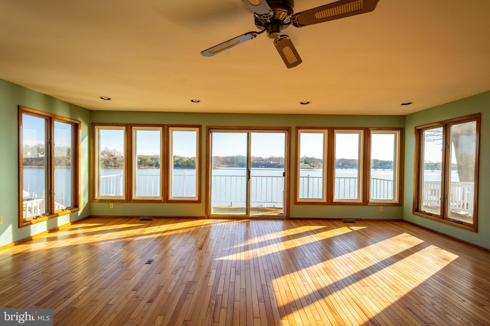 212 Park Road Riva, MD 21140 - Photo 8 of 38 Living room, main level