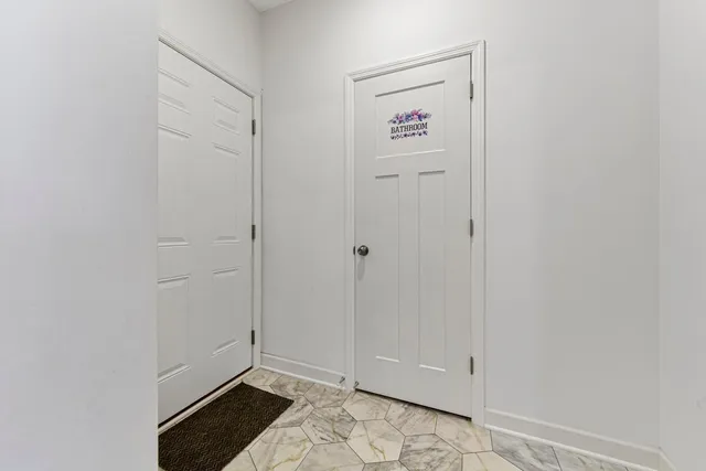 $389,900 | 2006 Tyrone Drive, Shakopee, MN 55379