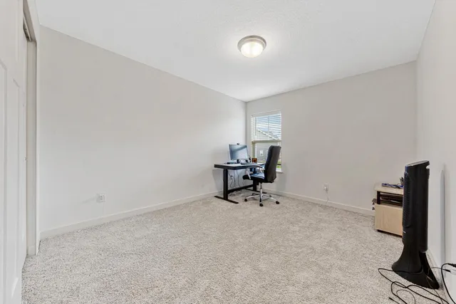 $389,900 | 2006 Tyrone Drive, Shakopee, MN 55379