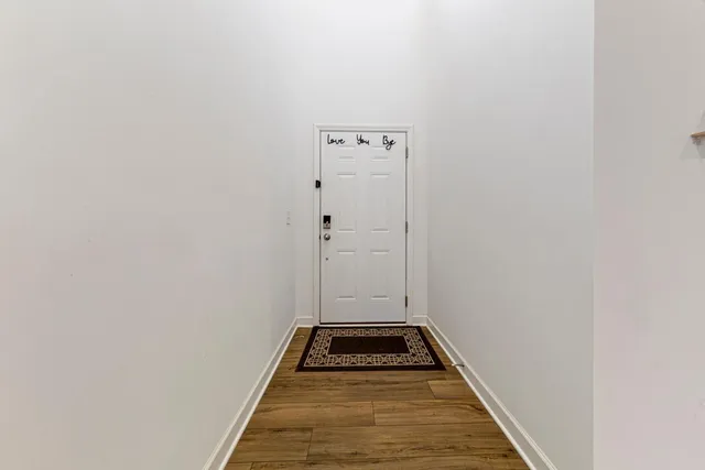 $389,900 | 2006 Tyrone Drive, Shakopee, MN 55379