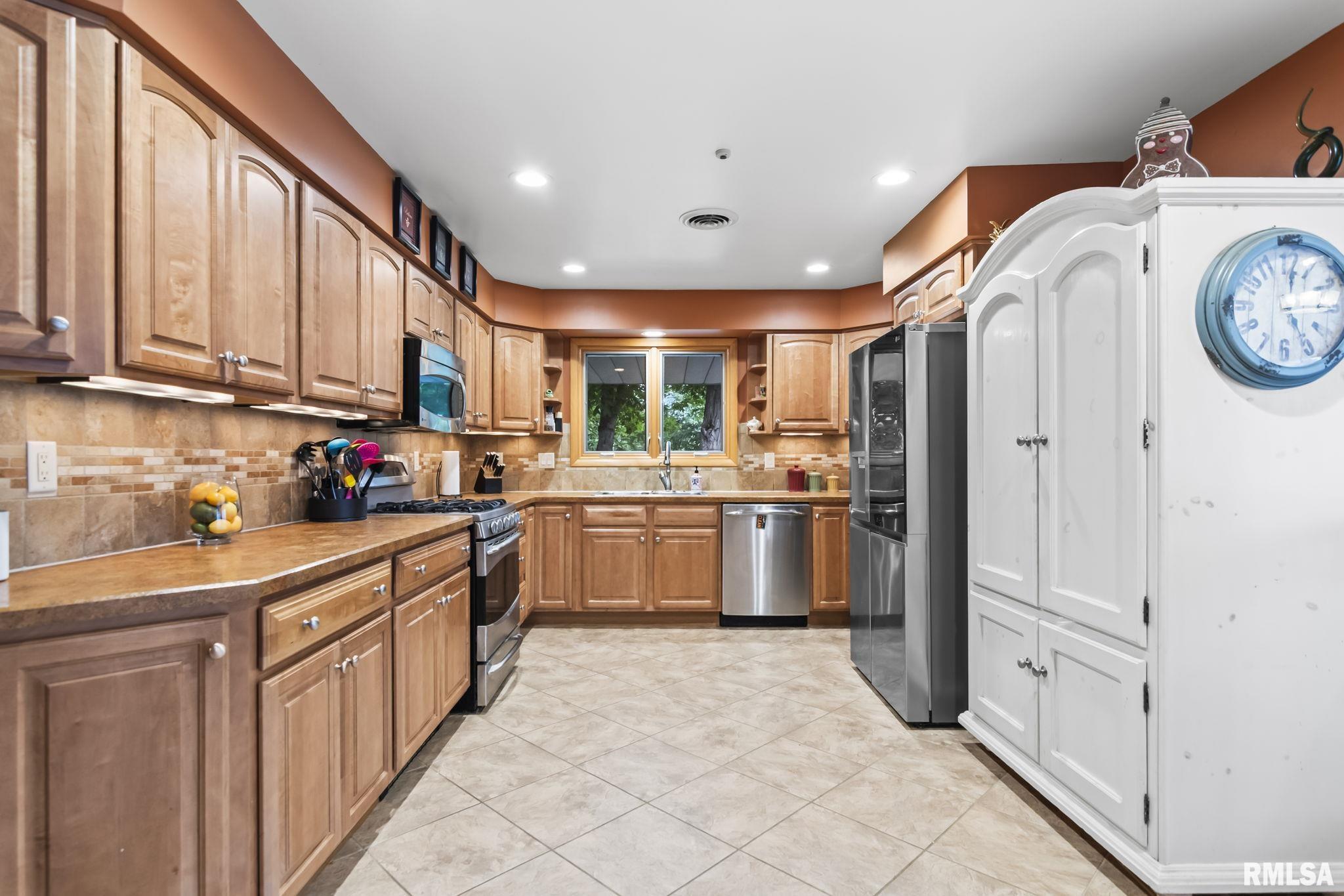 1847 New Salem Church Road New Berlin, IL 62670 - Photo 18 of 44