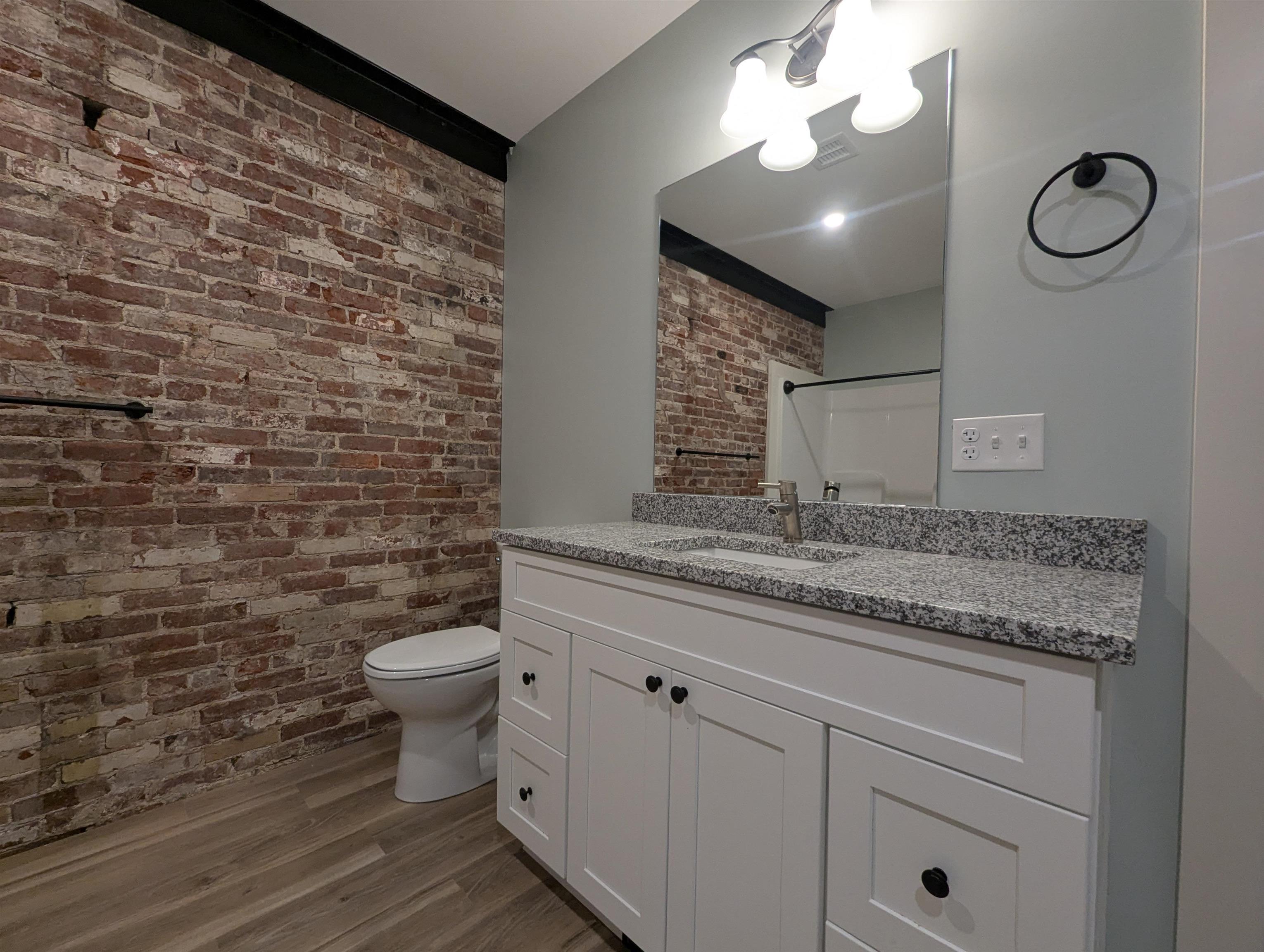 22 South Main Street, Unit 202 Rochester, NH 03867 - Photo 10 of 35