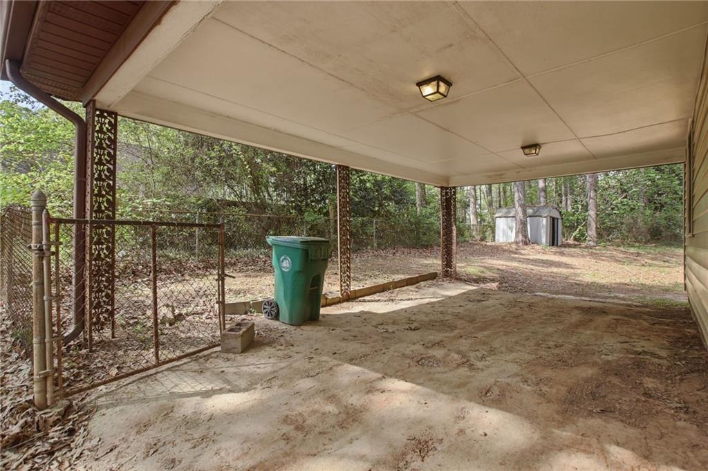 425 Stephenson Road Stone Mountain, GA 30087 - Photo 31 of 37