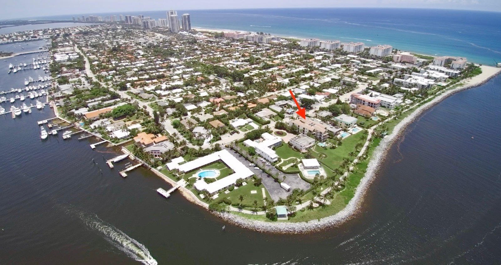 314 Inlet Way, Unit 303 Palm Beach Shores, FL 33404 - Photo 30 of 33 an aerial view of a house