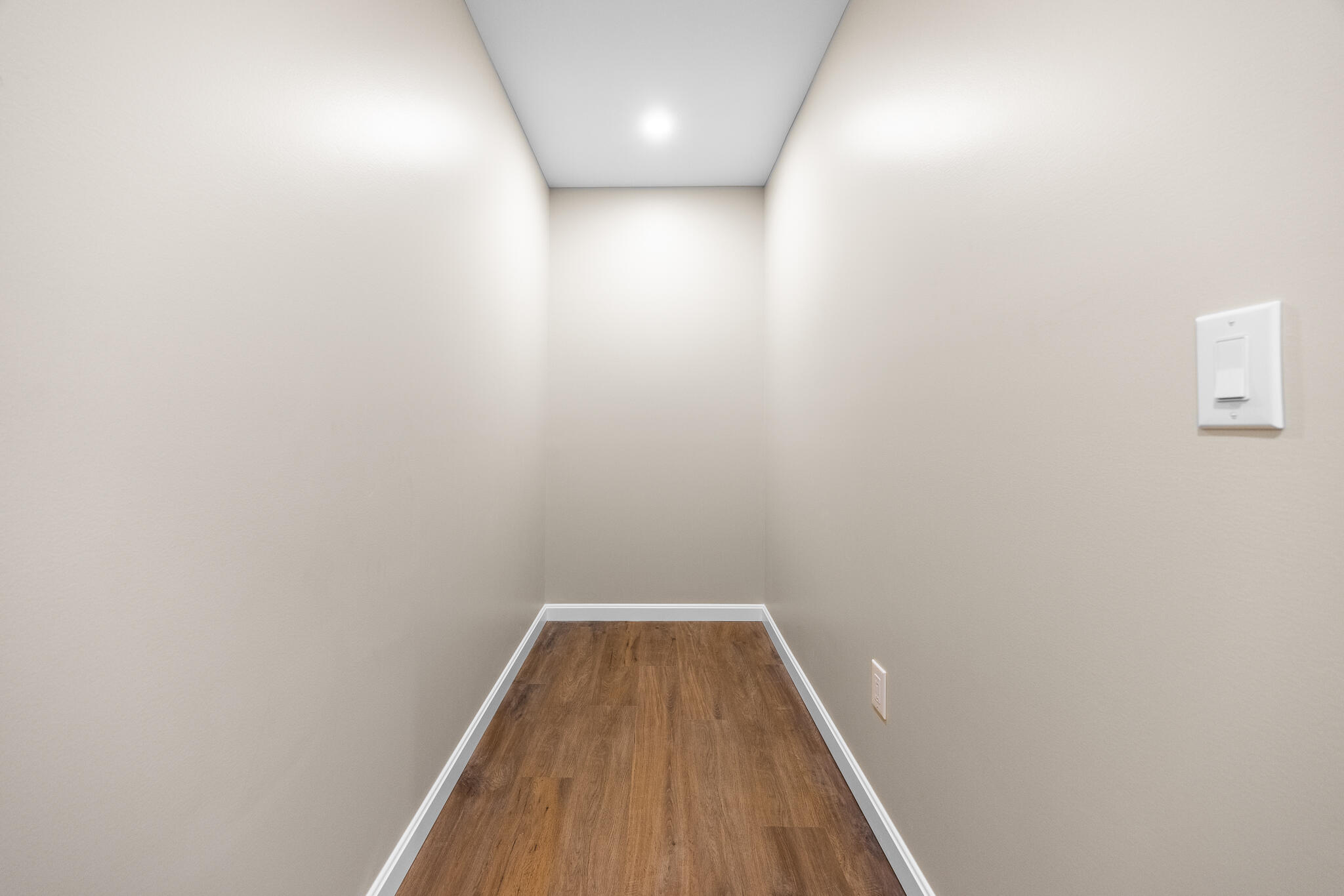 725 North Main Street Brewer, ME 04412 - Photo 30 of 54 725 N Main Interiors-7