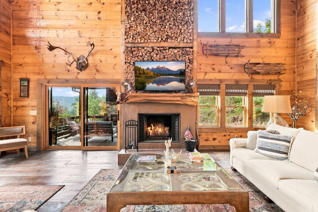 476 Deer Crest Road Blue Ridge, GA 30513 - Photo 2 of 65 Gallery Image 2