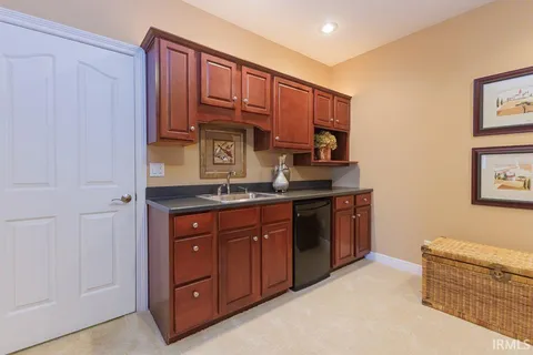 $699,000 | 7505 Landings Trail, Muncie, IN 47303