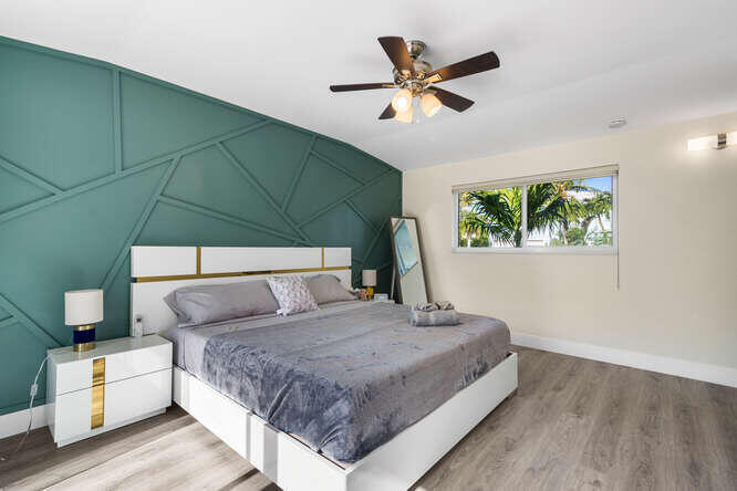 2740 Northeast 26th Street Lighthouse Point, FL 33064 - Photo 31 of 59 2740 NE 26th St-small-026-042-DSC9661-66