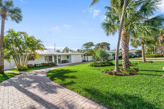 2740 Northeast 26th Street Lighthouse Point, FL 33064 - Photo 39 of 59 2740 NE 26th St-small-023-041-DSC9652-66