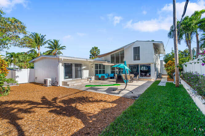 2740 Northeast 26th Street Lighthouse Point, FL 33064 - Photo 43 of 59 2740 NE 26th St-small-032-049-DSC9681-66