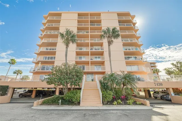 $2,750 | 7430 Sunshine Skyway Lane South, Unit 704, St. Petersburg, FL 33711
