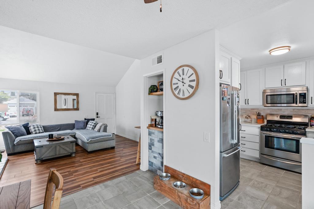 813 Sunningdale Drive Oceanside, CA 92057 - Photo 13 of 33