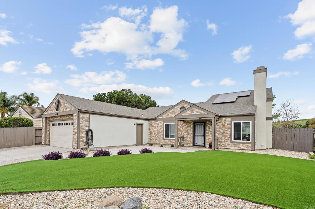 813 Sunningdale Drive Oceanside, CA 92057 - Photo 2 of 33