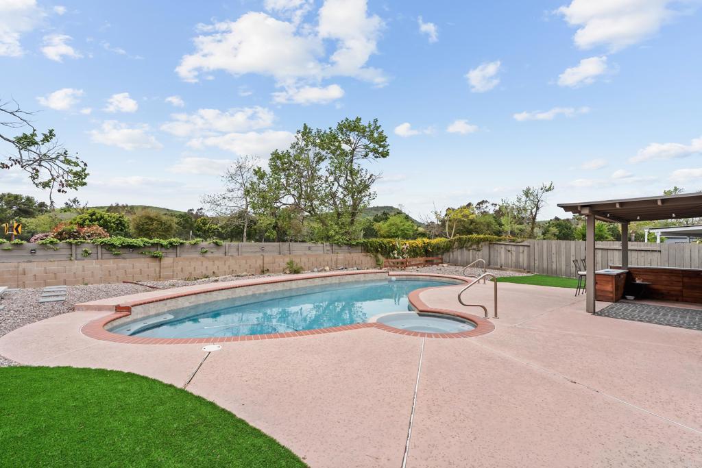 813 Sunningdale Drive Oceanside, CA 92057 - Photo 26 of 33